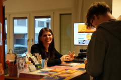 Beim Check-in konnte man sich die ersten Infos über alle Organisationen vor Ort holen.